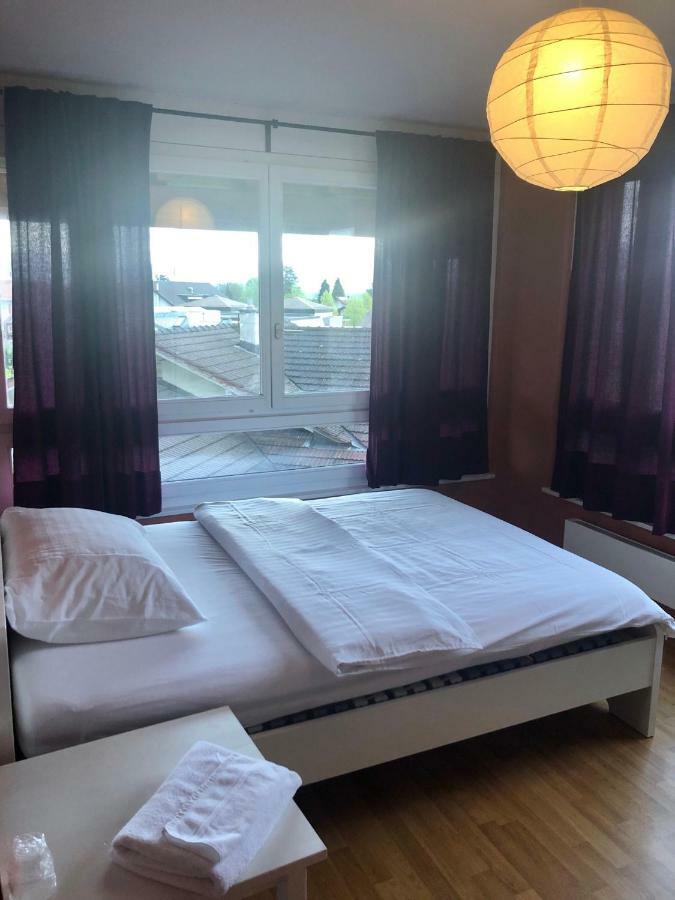 Room Bistro 33 Commugny Luaran gambar